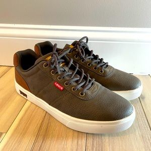 Levi’s Mens Sneakers - Size 9.5